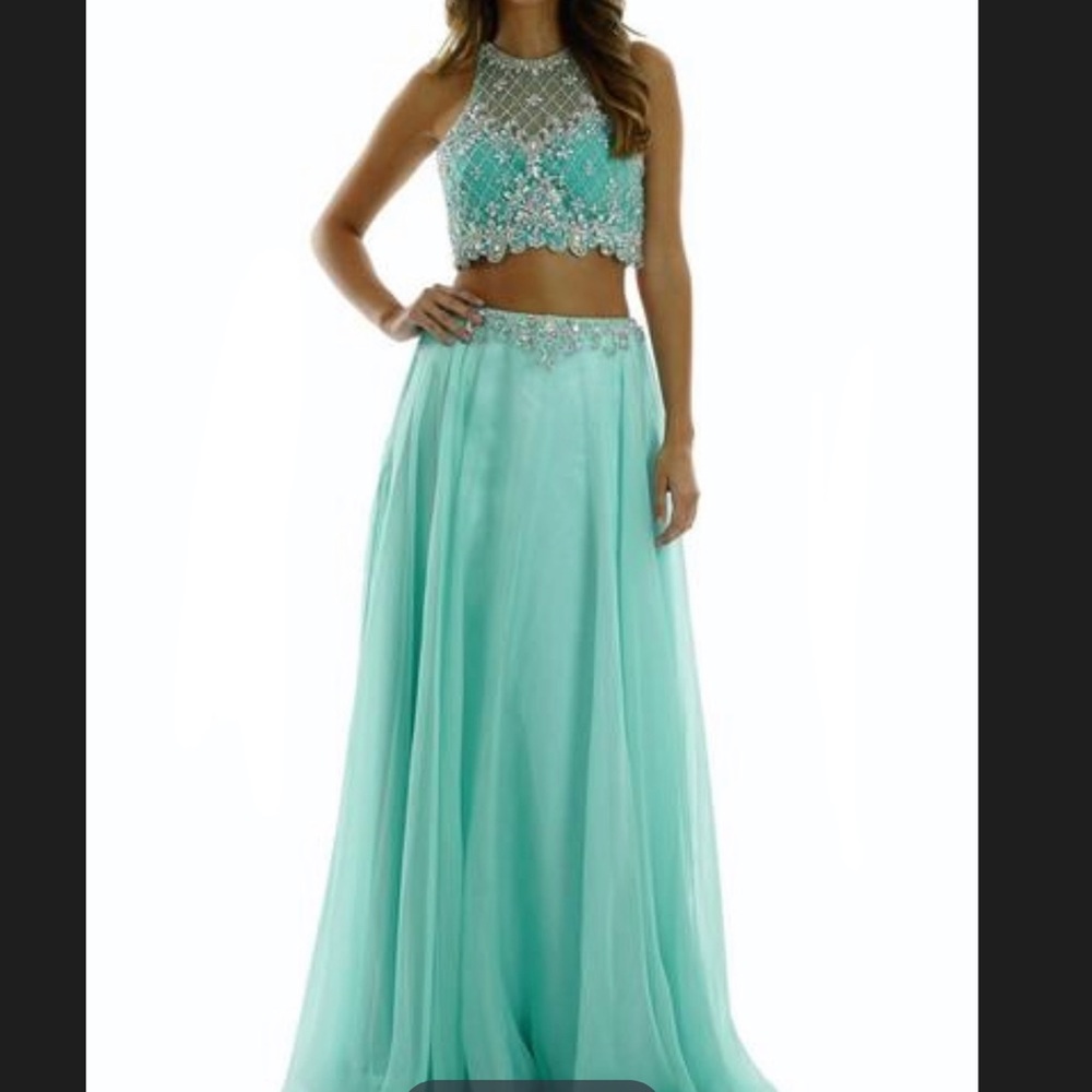 Formal 2 piece dress!